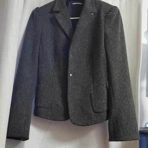 Tahari blazer - Picture 2 of 6